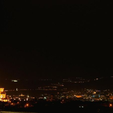 Hotel White House Tbilisi Esterno foto