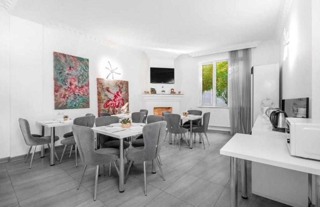 Hotel White House Tbilisi Esterno foto
