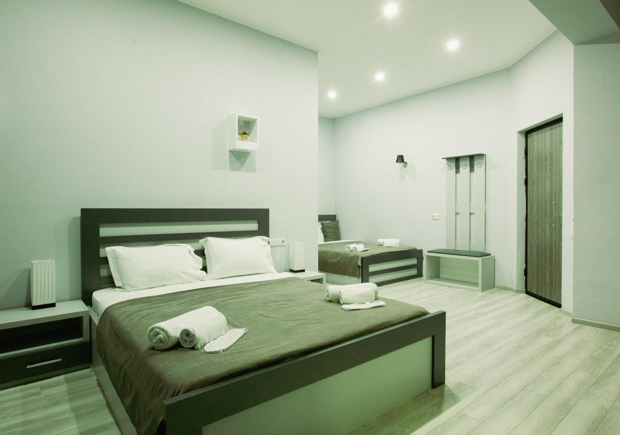 Hotel White House Tbilisi Esterno foto